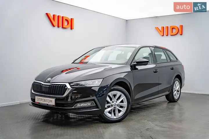 Skoda Octavia 2021 photo 2
