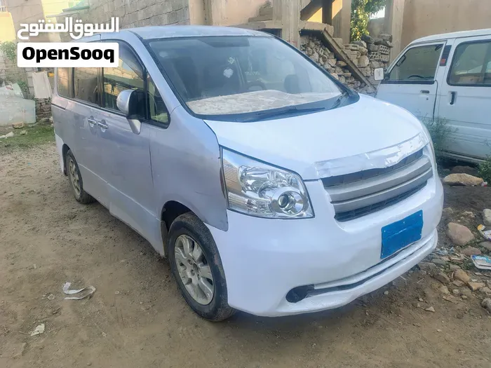 Toyota Fortuner 1992 photo 4