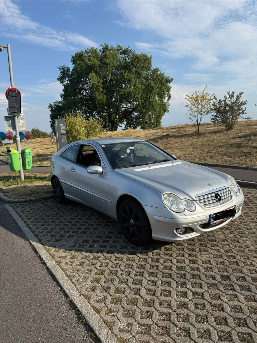 Mercedes-Benz C-Class 2006 photo 3