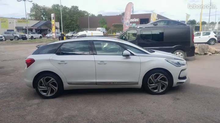 Citroen Ds5 2015 photo 3