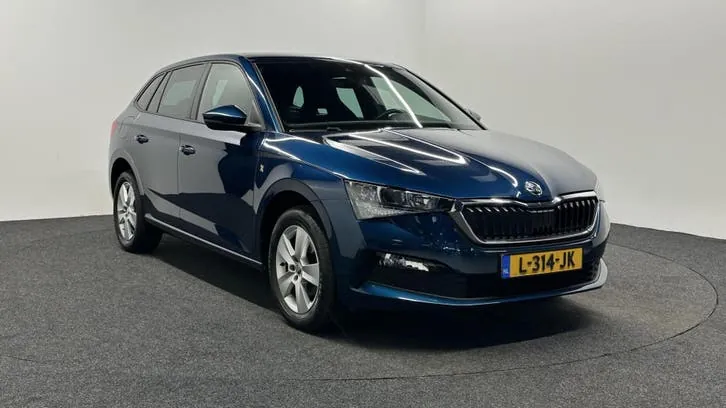 Skoda Scala 2021 photo 3