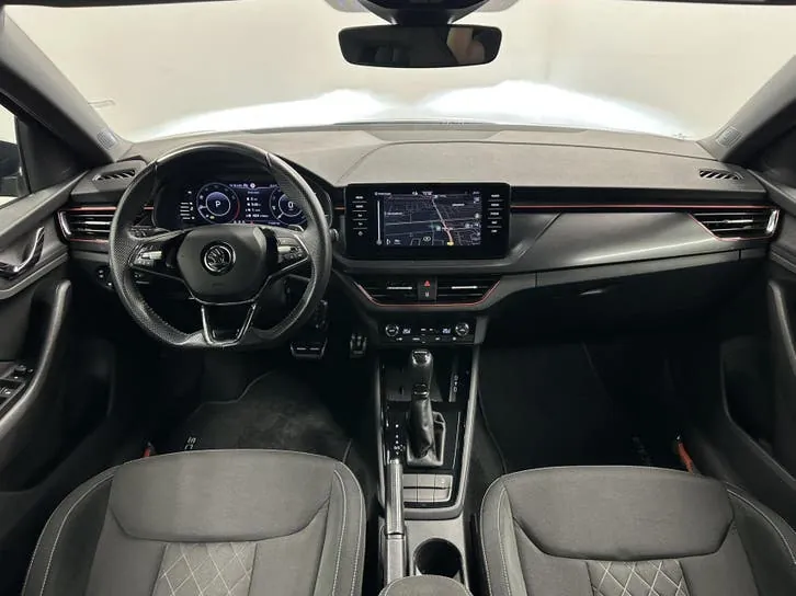 Skoda Scala 2021 photo 2