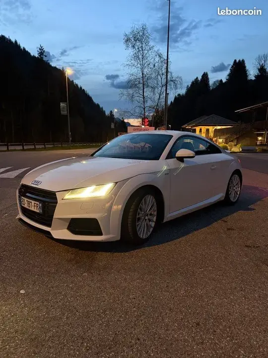 Audi Tt 2015 photo 2
