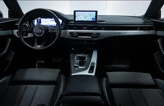 Audi A4 2018 photo 4