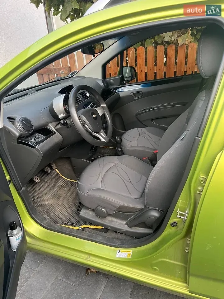 Chevrolet Spark 2011 photo 5