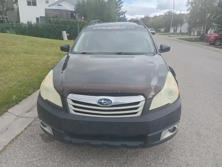 Subaru Outback 2011 photo 3