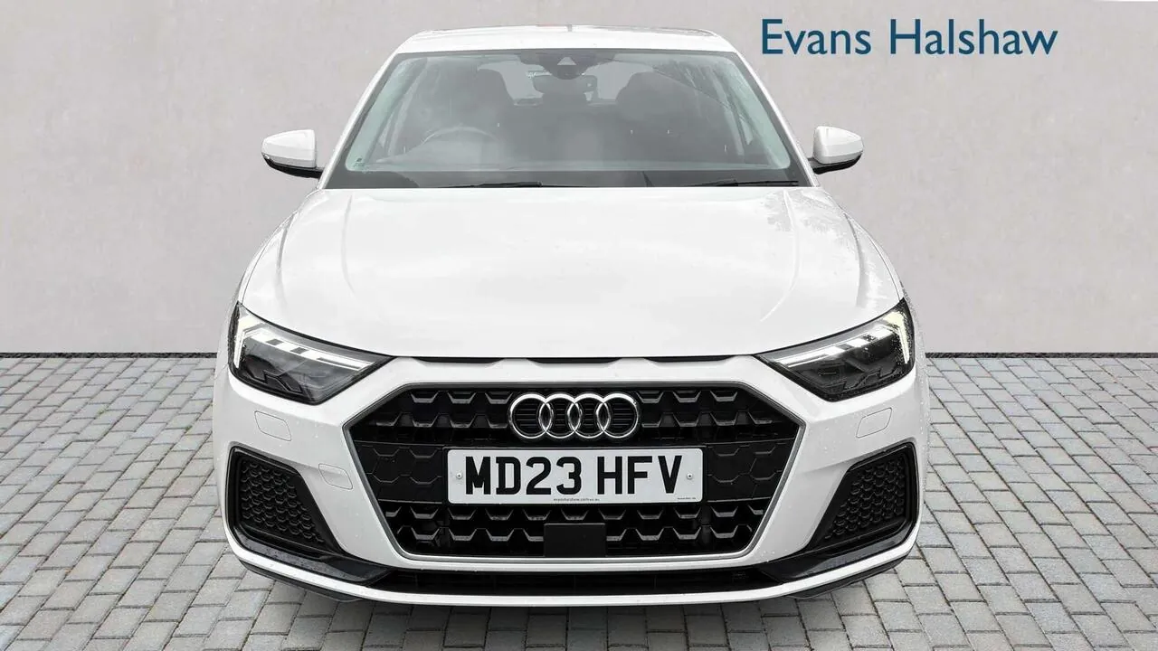 Audi A1 2023 photo 3