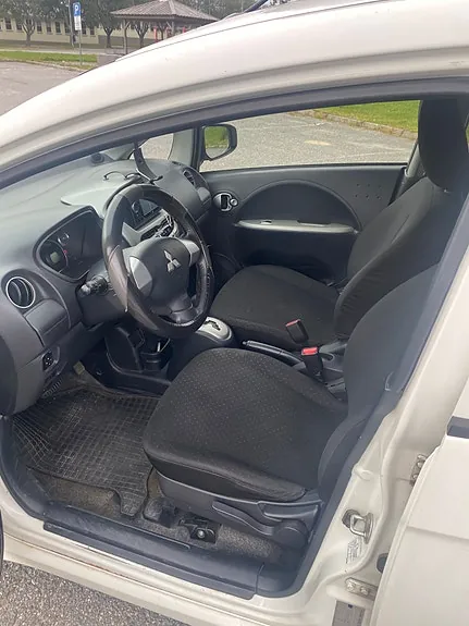 Mitsubishi I-Miev 2012 photo 5