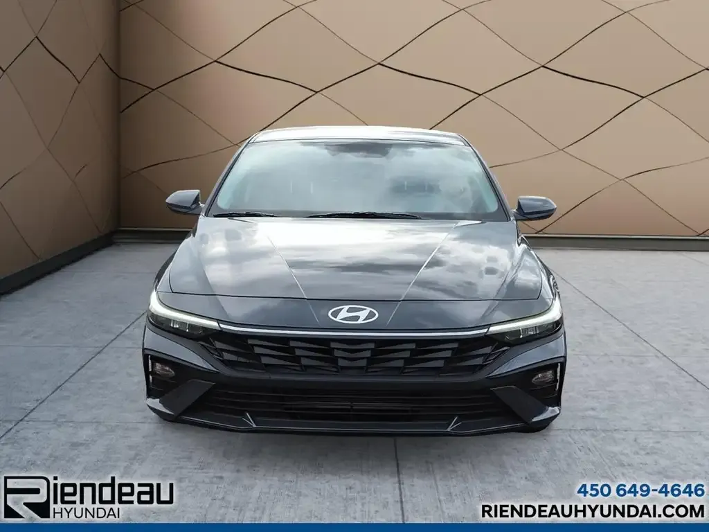 Hyundai Elantra 2025 photo 3