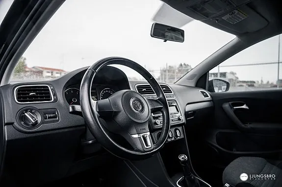 Volkswagen Polo 2010 photo 3