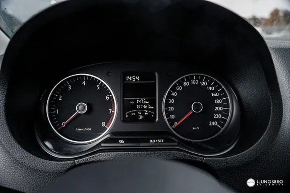Volkswagen Polo 2010 photo 4