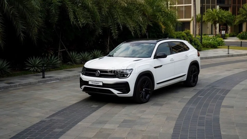 Volkswagen Polo 2023 photo 2