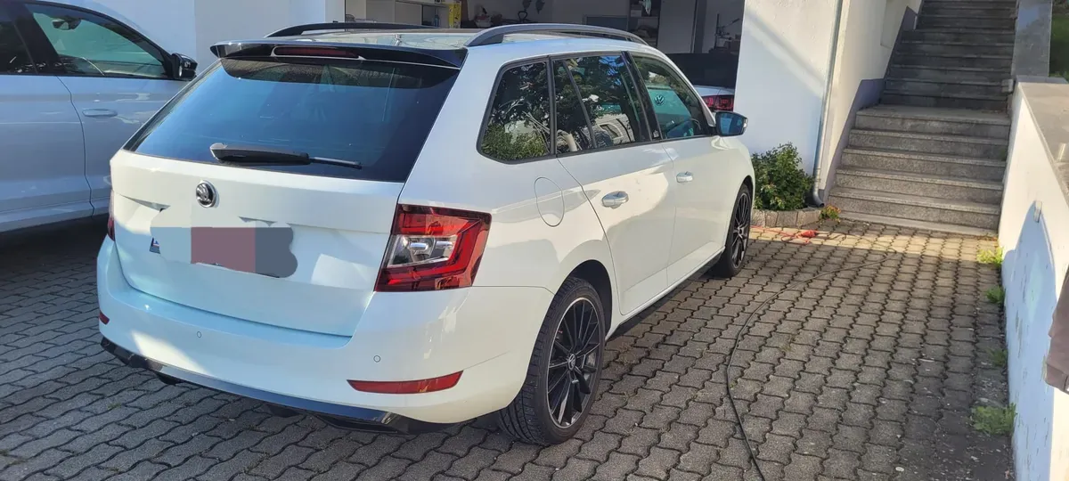 Skoda Fabia 2020 photo 2
