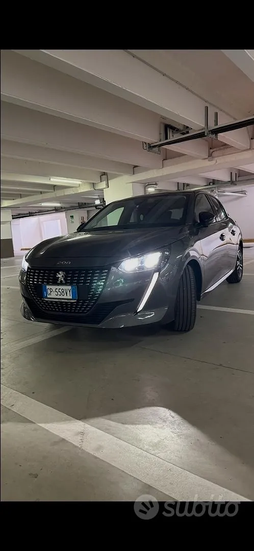 Peugeot 208 2023 photo 3