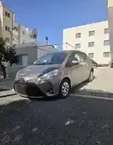Toyota Vitz 2017 photo 5