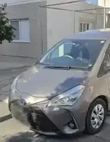 Toyota Vitz 2017 photo 3