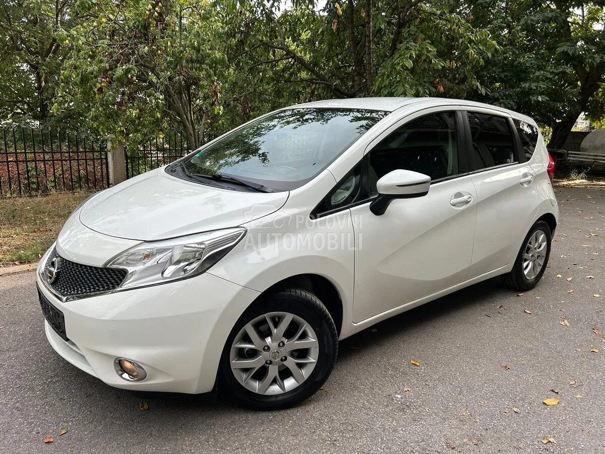 Nissan Note 2015 photo 2
