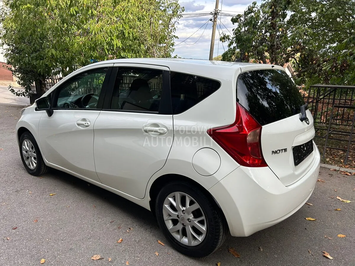 Nissan Note 2015 photo 5