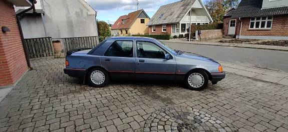 Ford Sierra 1989 photo 4