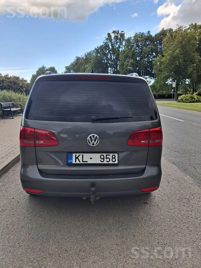 Volkswagen Touran 2014 photo 4