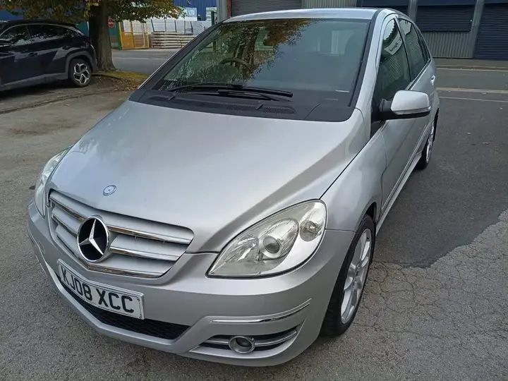 Mercedes-Benz B-Class 2008 photo 2
