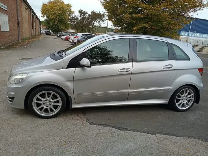 Mercedes-Benz B-Class 2008 photo 5