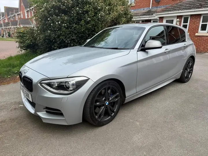 BMW 1 Series 2013 photo 2