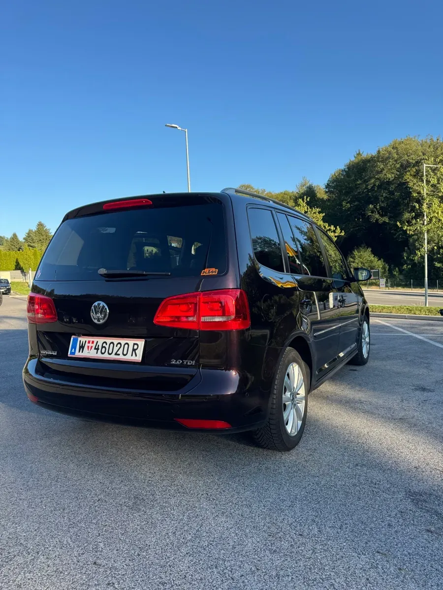 Volkswagen Touran 2013 photo 3