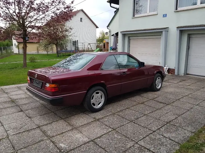 Mercedes-Benz 230Ce