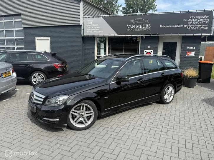 Mercedes-Benz C-Class Estate 2012 photo 2
