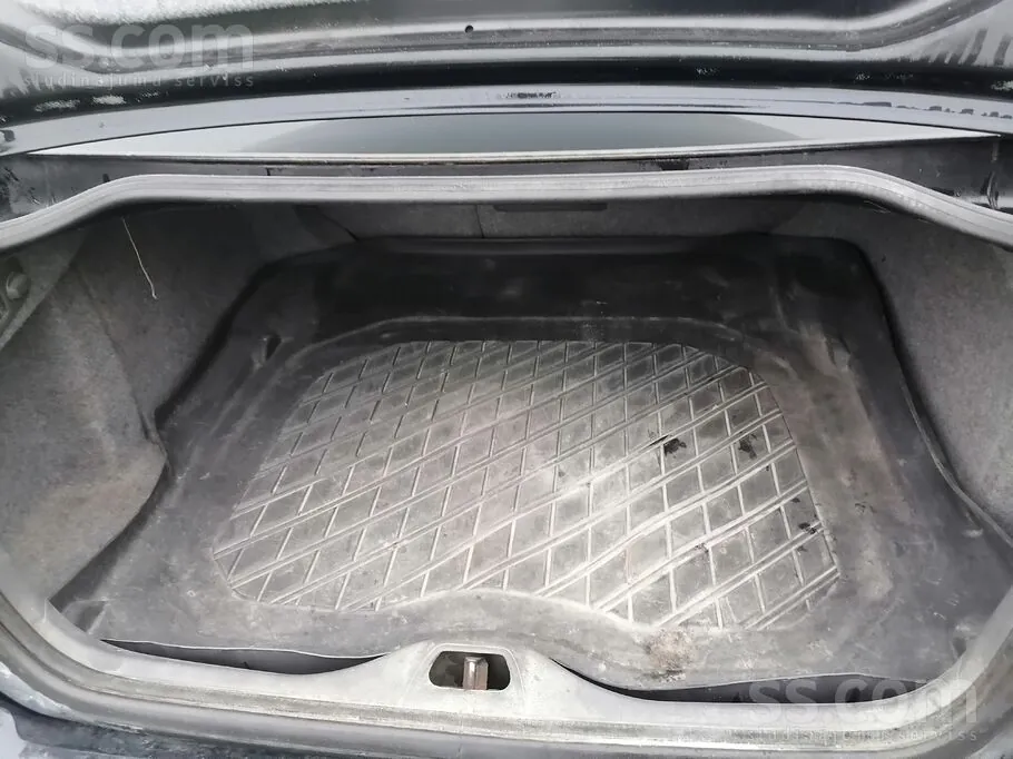 Volvo S60 2005 photo 4