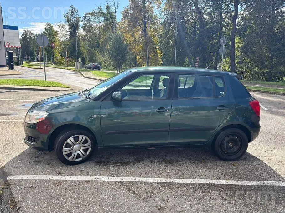 Skoda Fabia 2014 photo 4