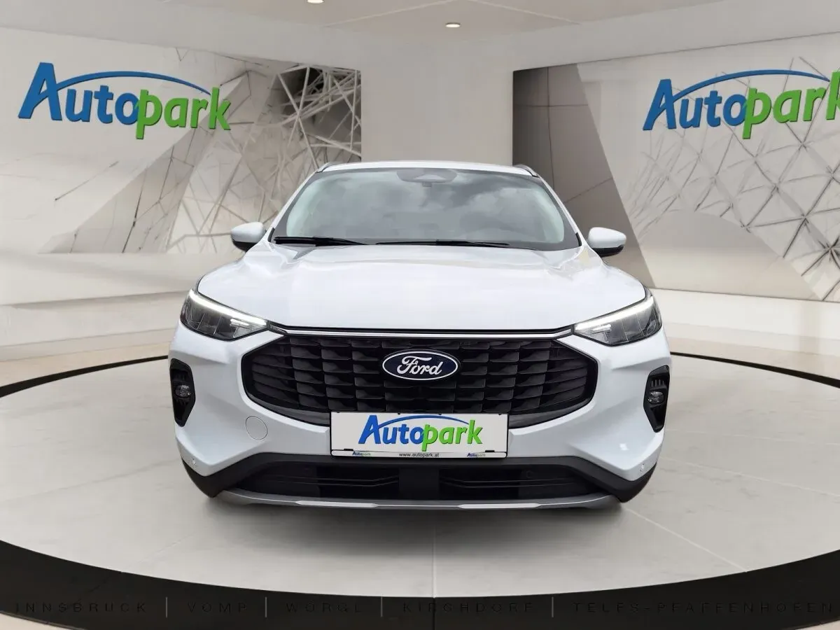 Ford Kuga 2024 photo 2