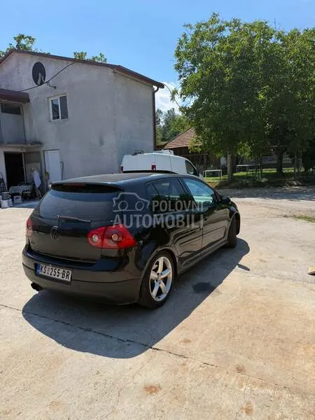 Volkswagen Golf 2005 photo 2