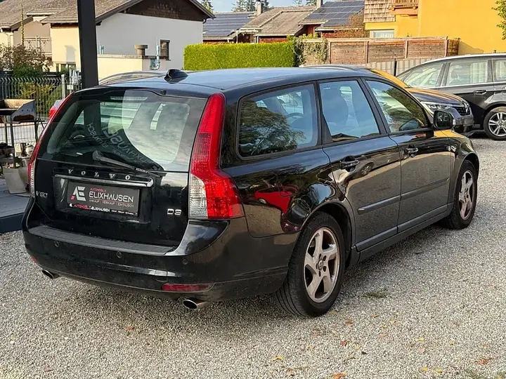 Volvo V50 2011 photo 3