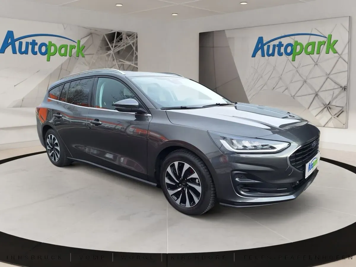 Ford Focus 2024 photo 3