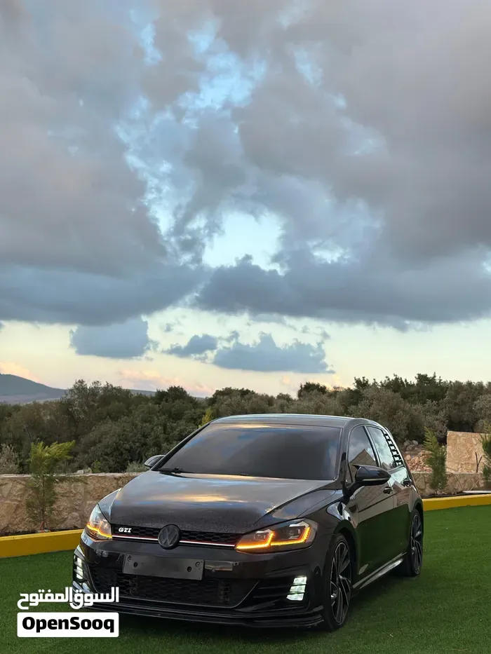 Volkswagen Golf 2018 photo 3