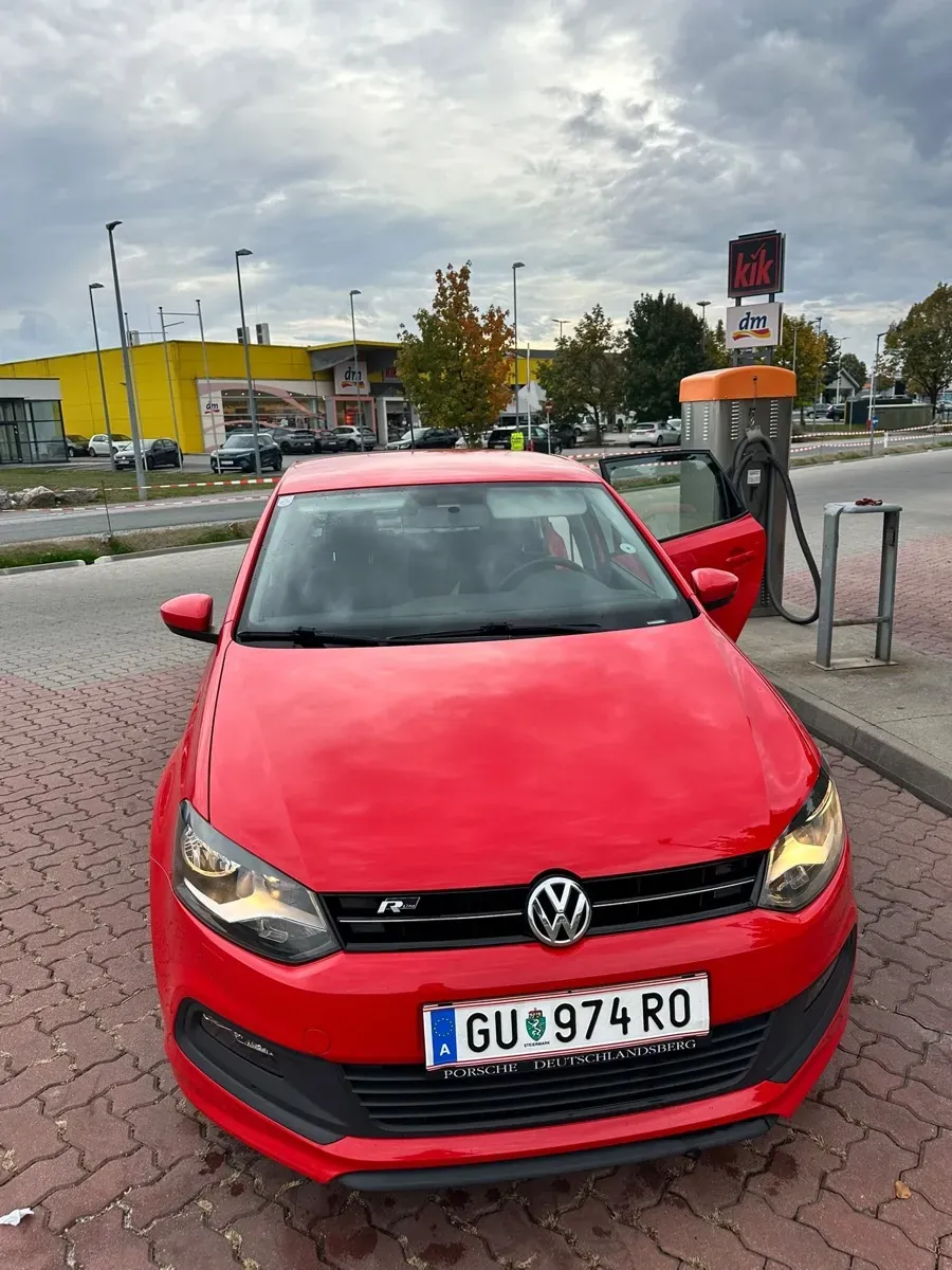 Volkswagen Polo 2013 photo 2
