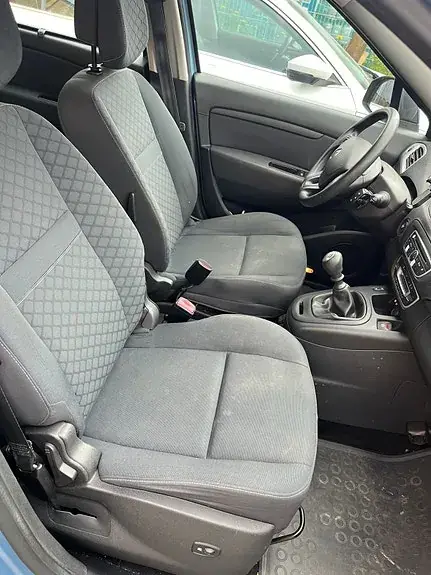 Renault Scenic 2011 photo 5