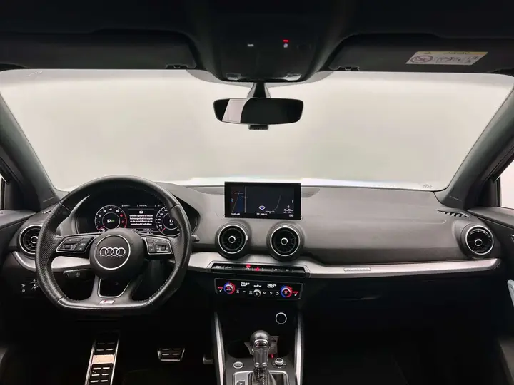 Audi Q2 2018 photo 2