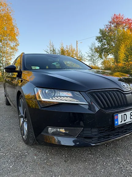 Skoda Superb 2019 photo 2