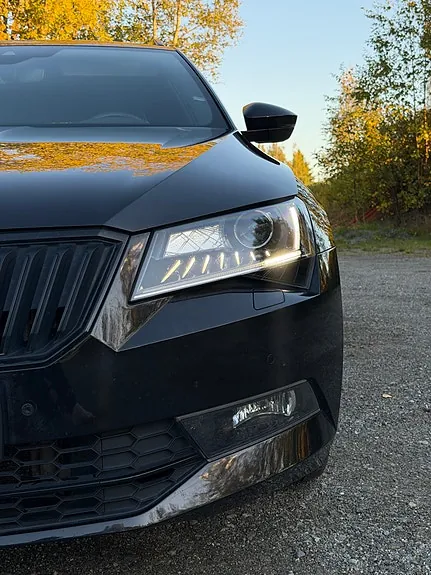 Skoda Superb 2019 photo 3