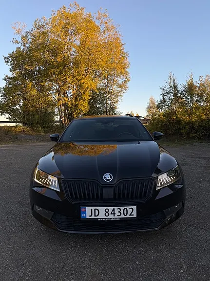 Skoda Superb 2019 photo 4