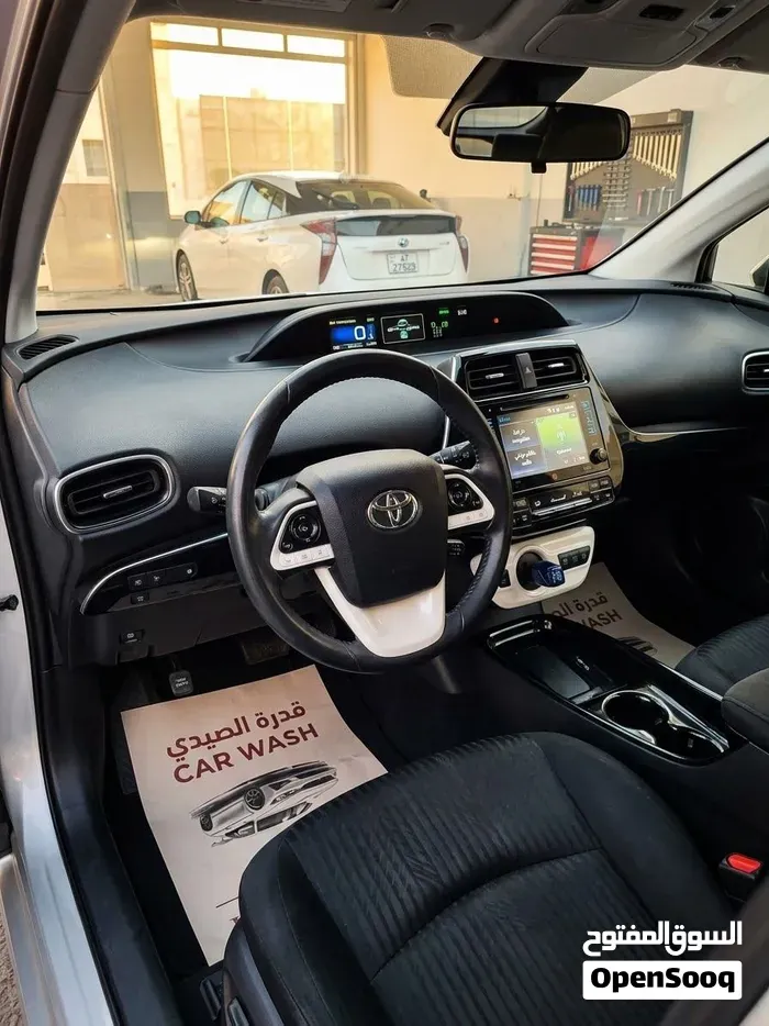 Toyota Prius 2018 photo 4