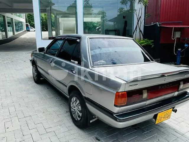 Nissan Sunny 1989 photo 4