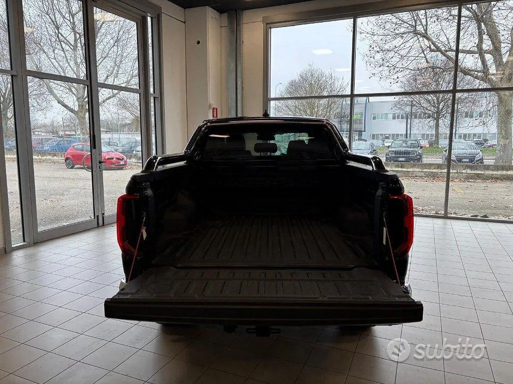 Volkswagen Amarok 2025 photo 2