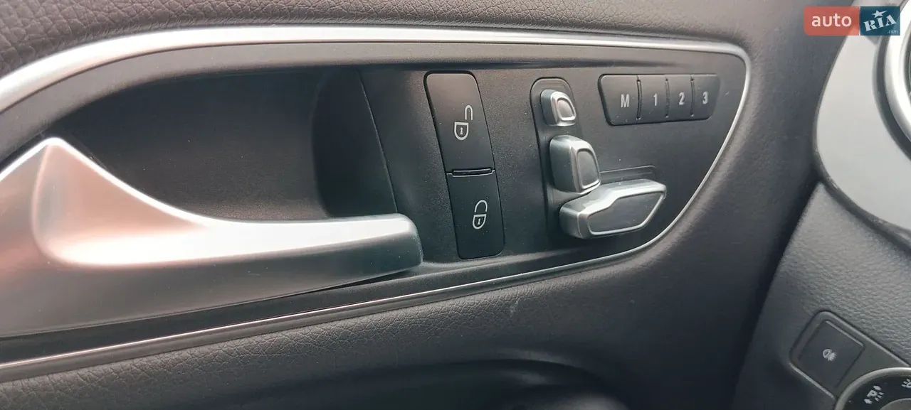 Mercedes-Benz B-Class 2016 photo 5