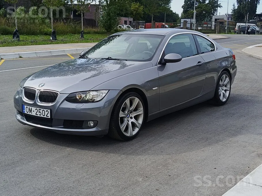 BMW 325 2006 photo 2