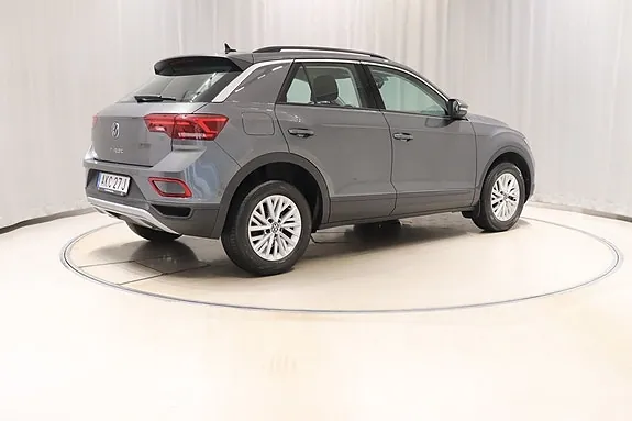 Volkswagen T-Roc 2023 photo 4