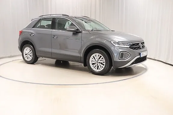 Volkswagen T-Roc 2023 photo 3